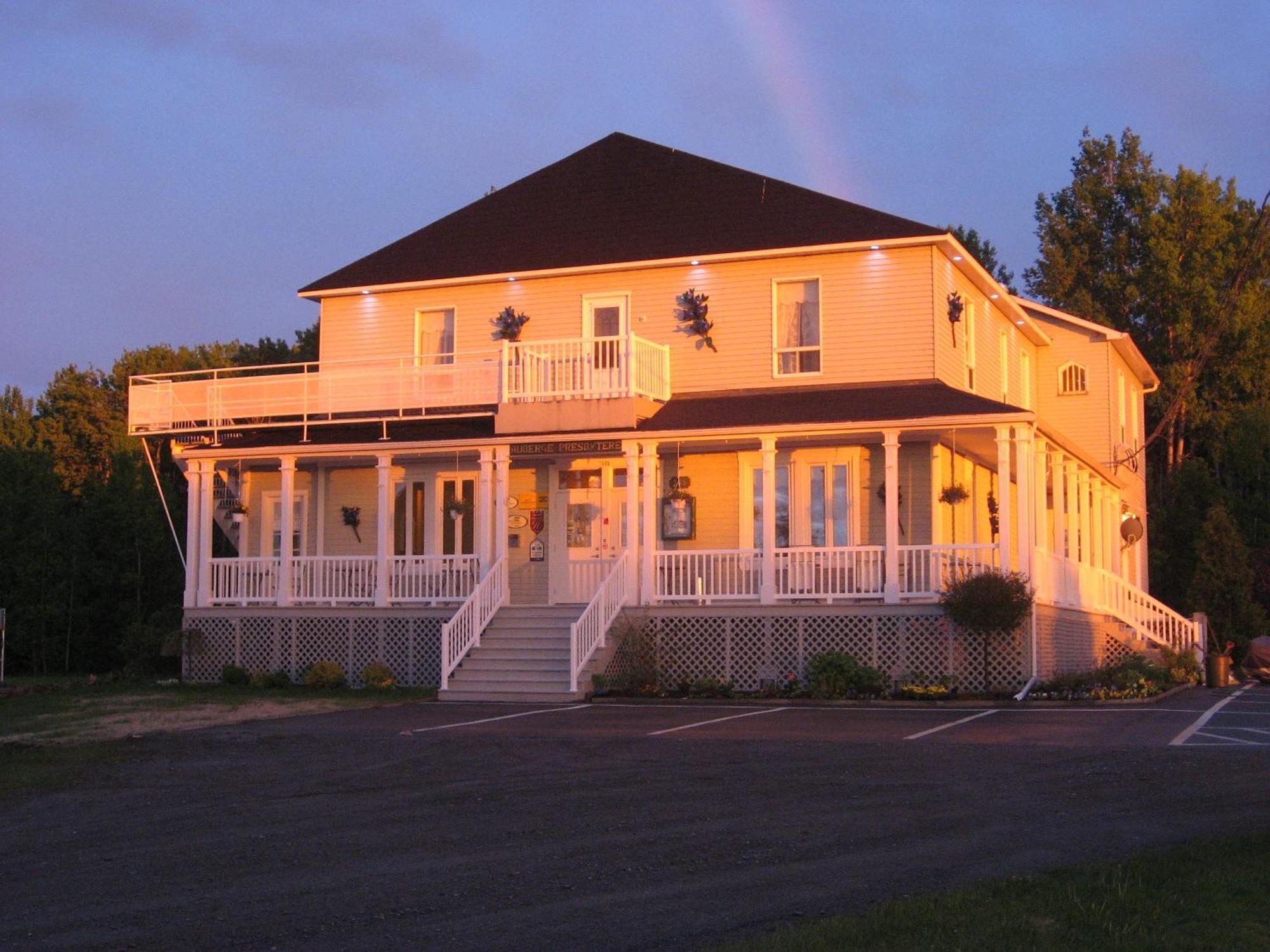 Auberge Presbytere Mont Lac-Vert Hébertville Exterior foto